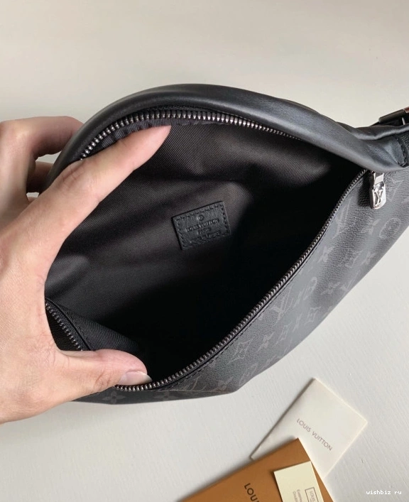 WIS DISCOVERY VUITTON LOUIS BUMBAG 0126